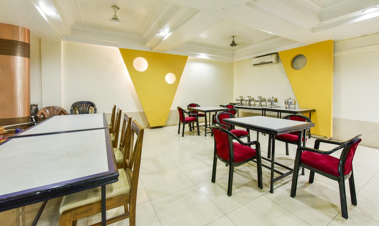 Hotel Kanishka Rāipur 외부 사진