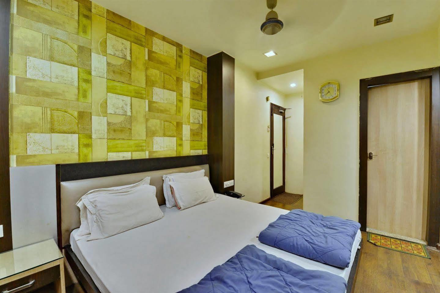 Hotel Kanishka Rāipur 외부 사진