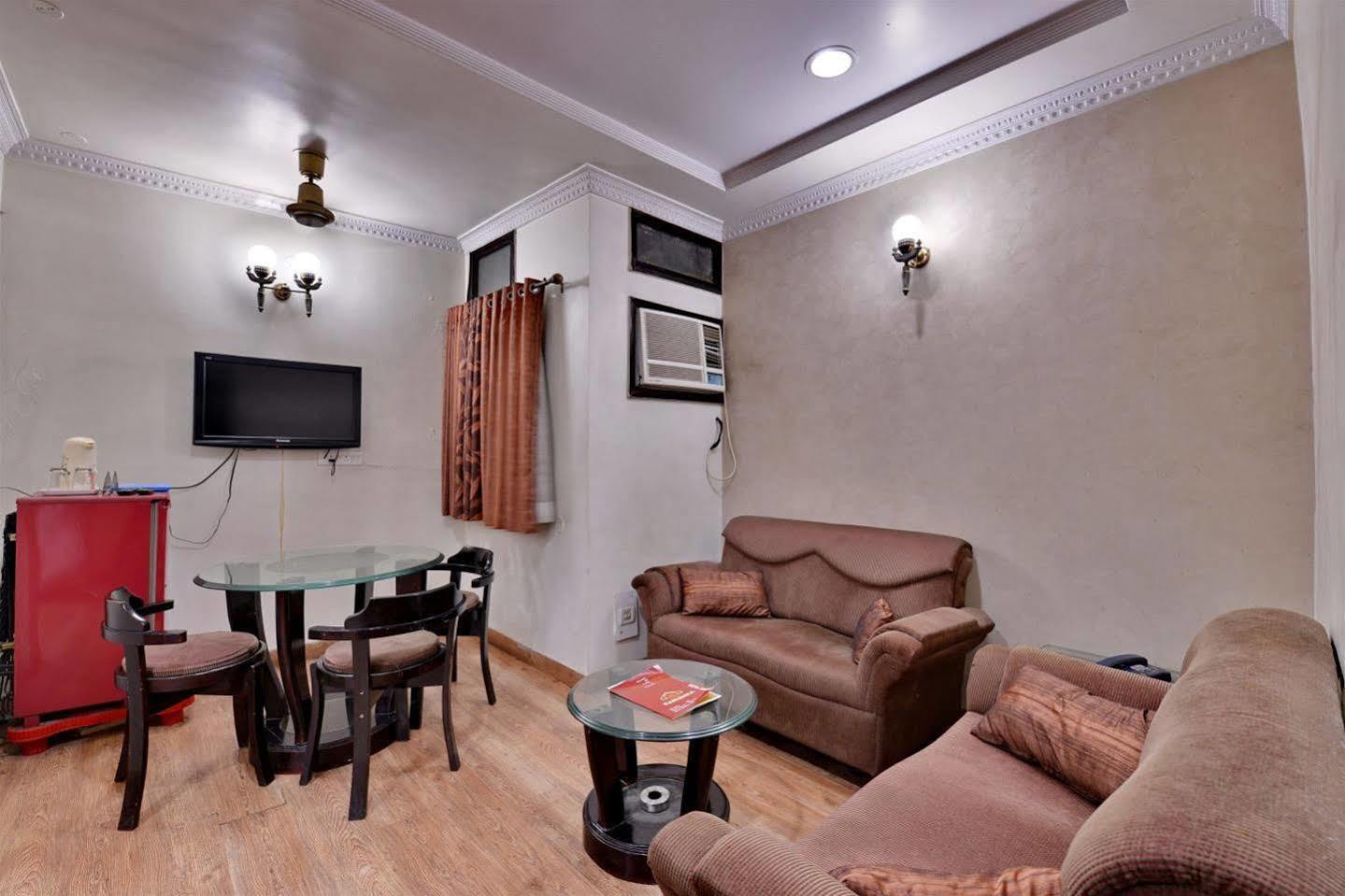 Hotel Kanishka Rāipur 외부 사진